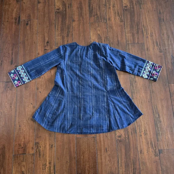 Embroidered Cotton Linen Fabric Denim Blue V Neck Top Size 12 Medium - Picture 2 of 6